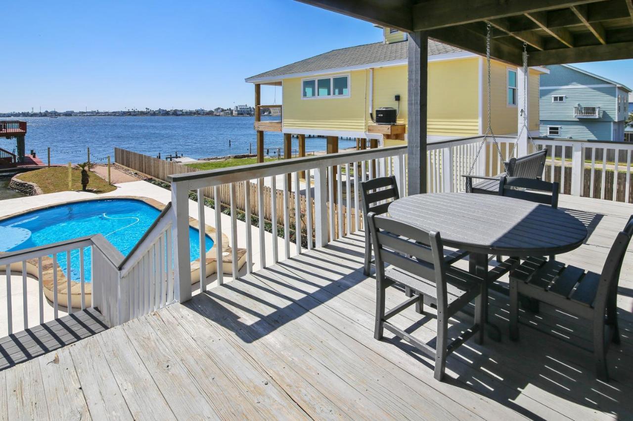 Pool Days And Dock Nights Villa Galveston Exterior photo